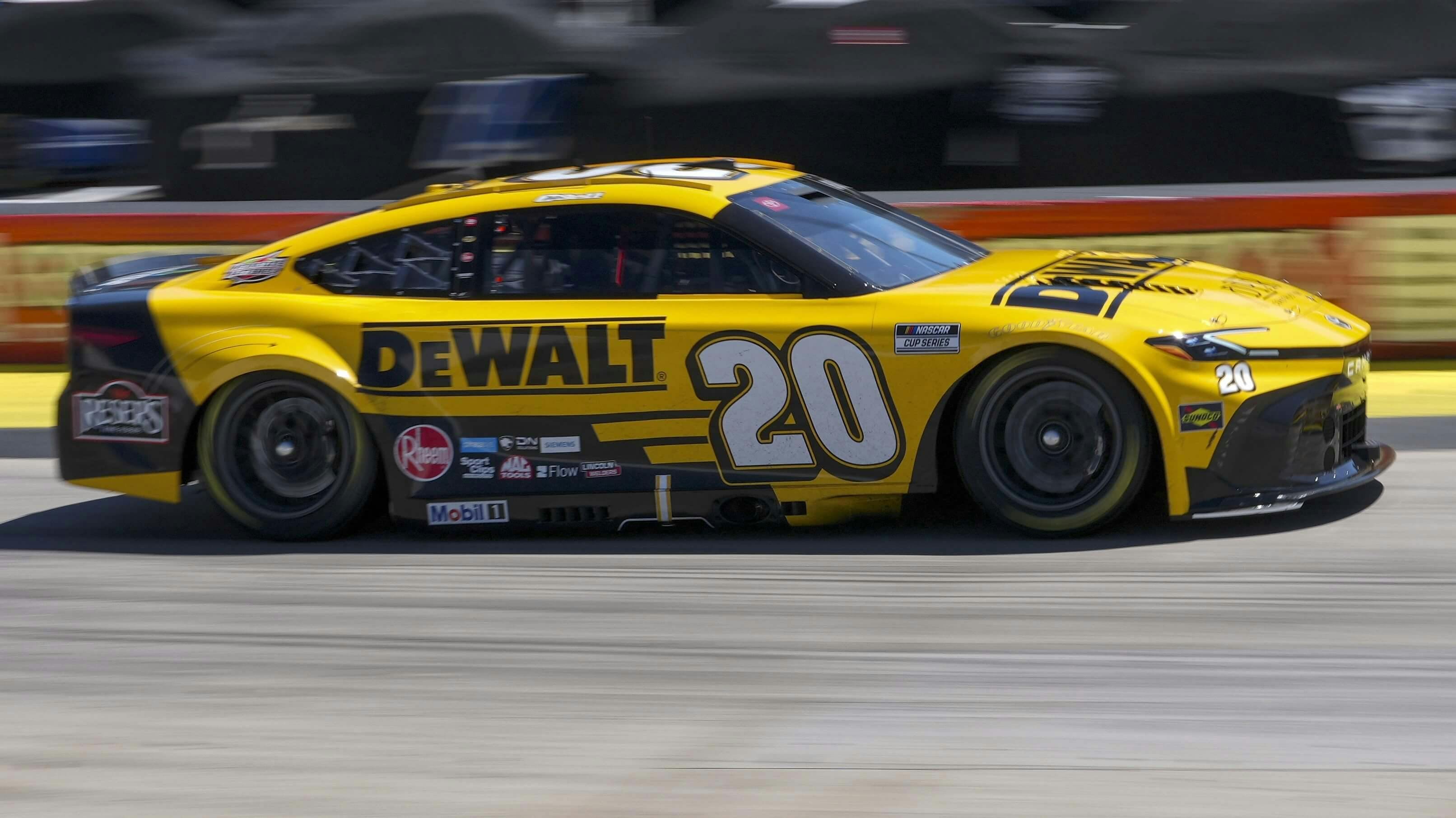 NASCAR Food City 500 Predictions, Odds & Picks — Bristol Motor Speedway