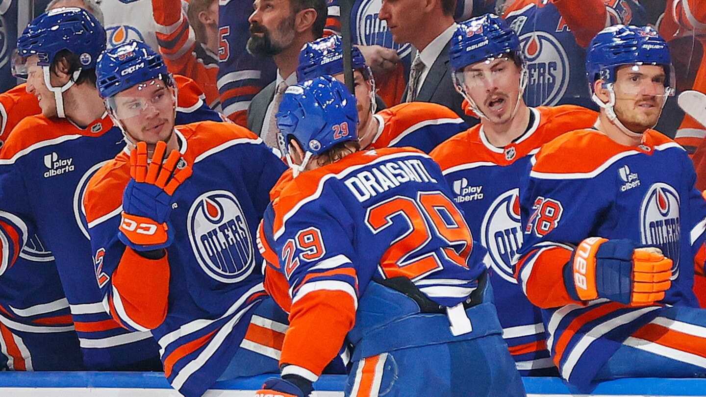 Canucks vs Oilers Prediction & Odds Tonight: NHL Picks