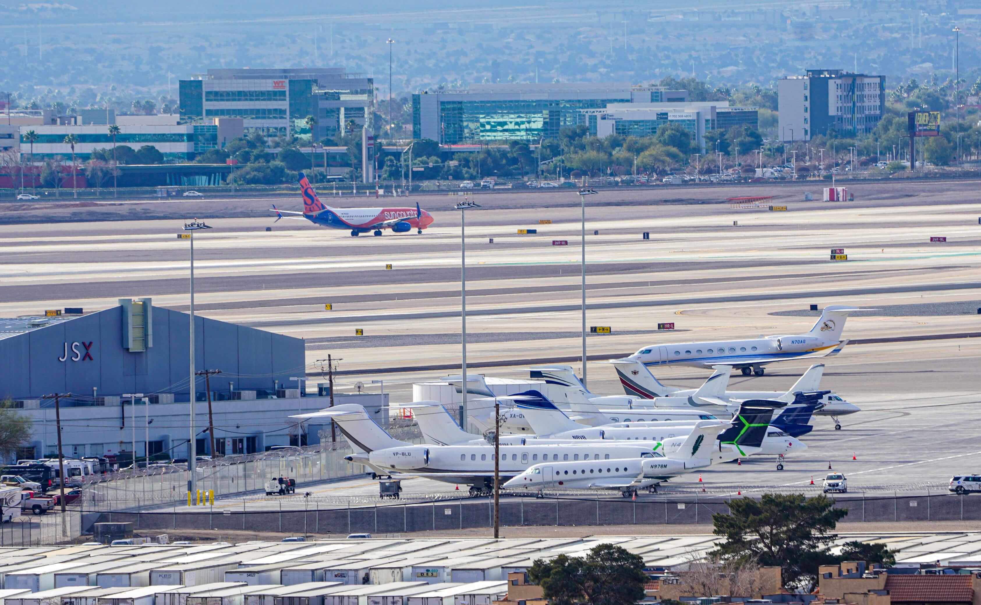 How To Bet - Las Vegas Sees Another YoY Decline in Air Passenger Numbers in September