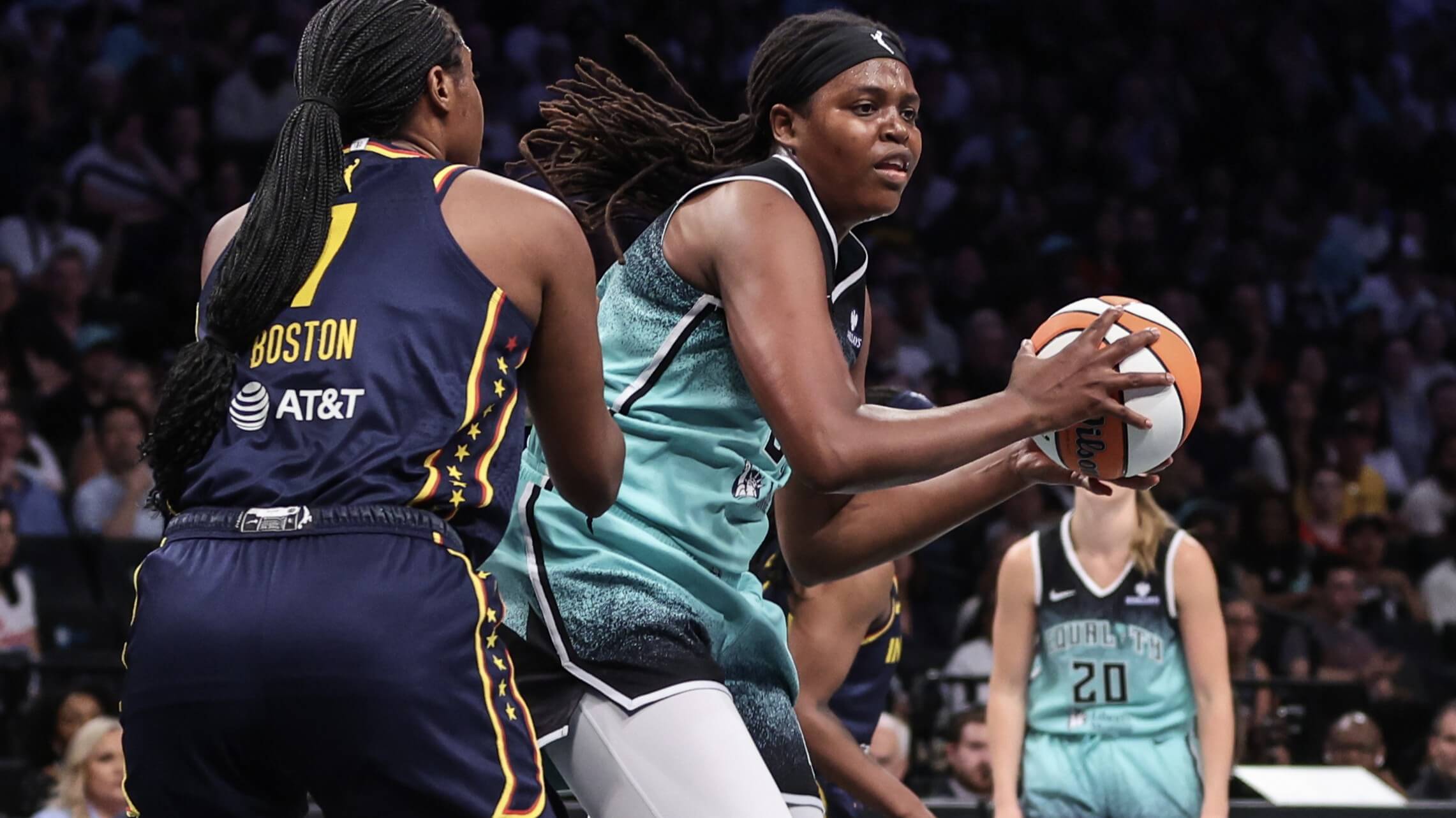 Mercury vs Liberty Predictions, Picks & Odds for Tonight’s WNBA Game 