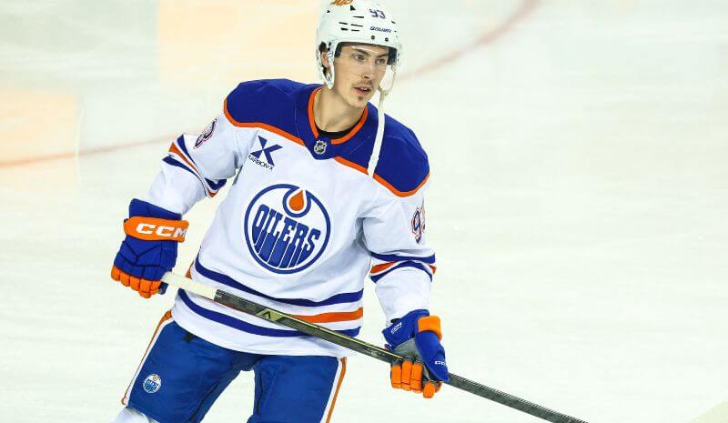 How To Bet - Oilers vs Canucks Prediction, Picks & Same-Game Parlay for Tonight’s NHL Game