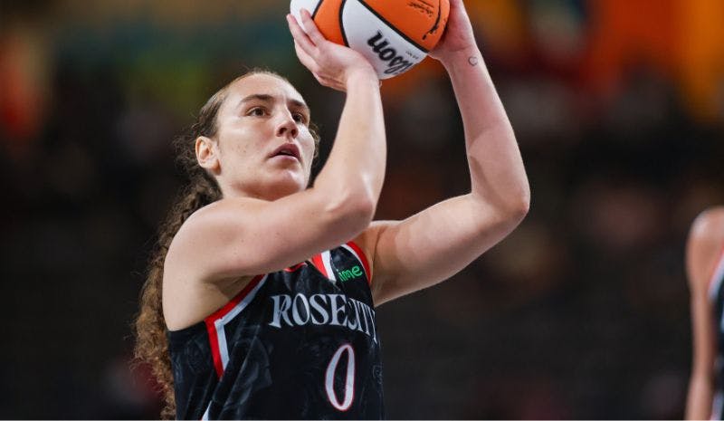 Wings vs Fire Prediction, Picks & Odds for Tonight’s WNBA Game