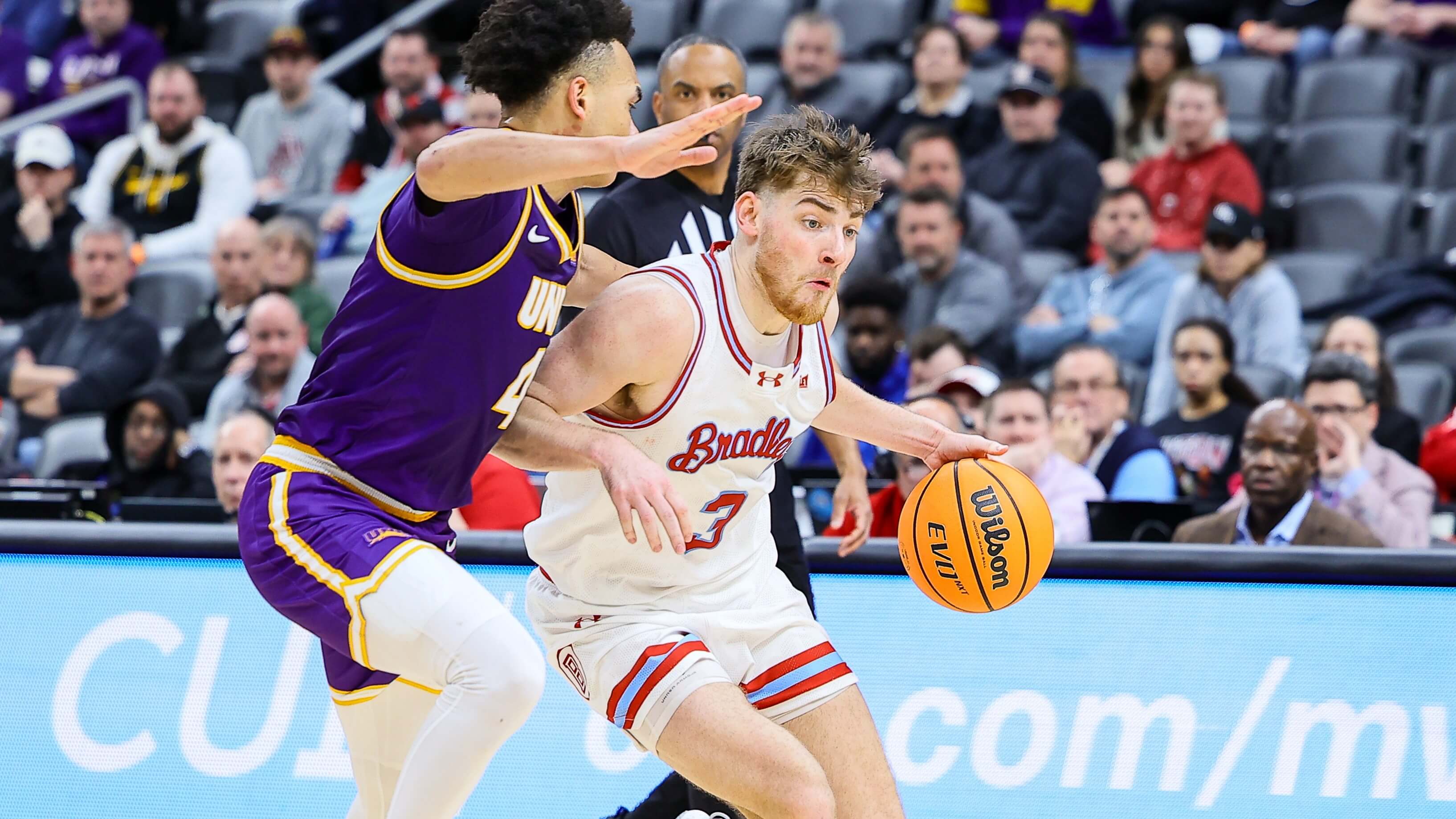 Bradley vs Dayton Prediction, Picks & Odds for Today's NIT Tournament Game
