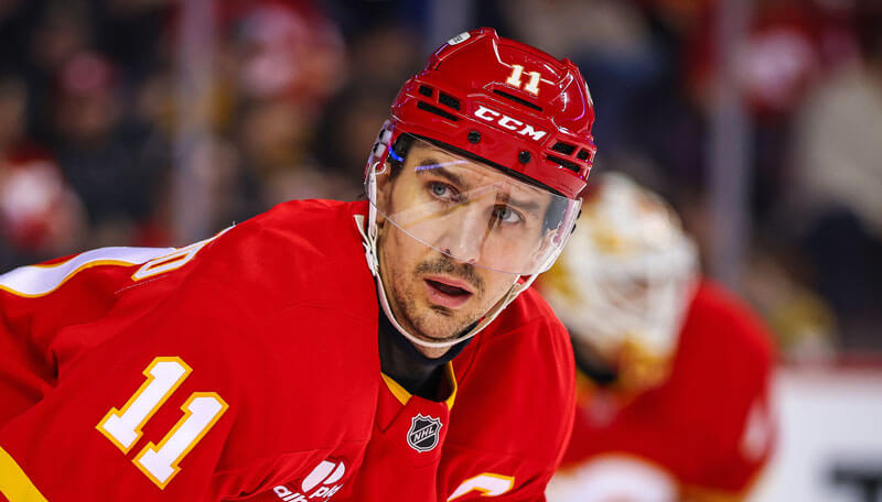 Bruins vs Flames Prediction, Picks & Same-Game Parlay for Tonight’s NHL Game