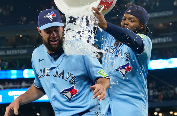 How To Bet - Rays vs Blue Jays Odds, Picks, & Predictions: Belt & Guerrero Step It Up