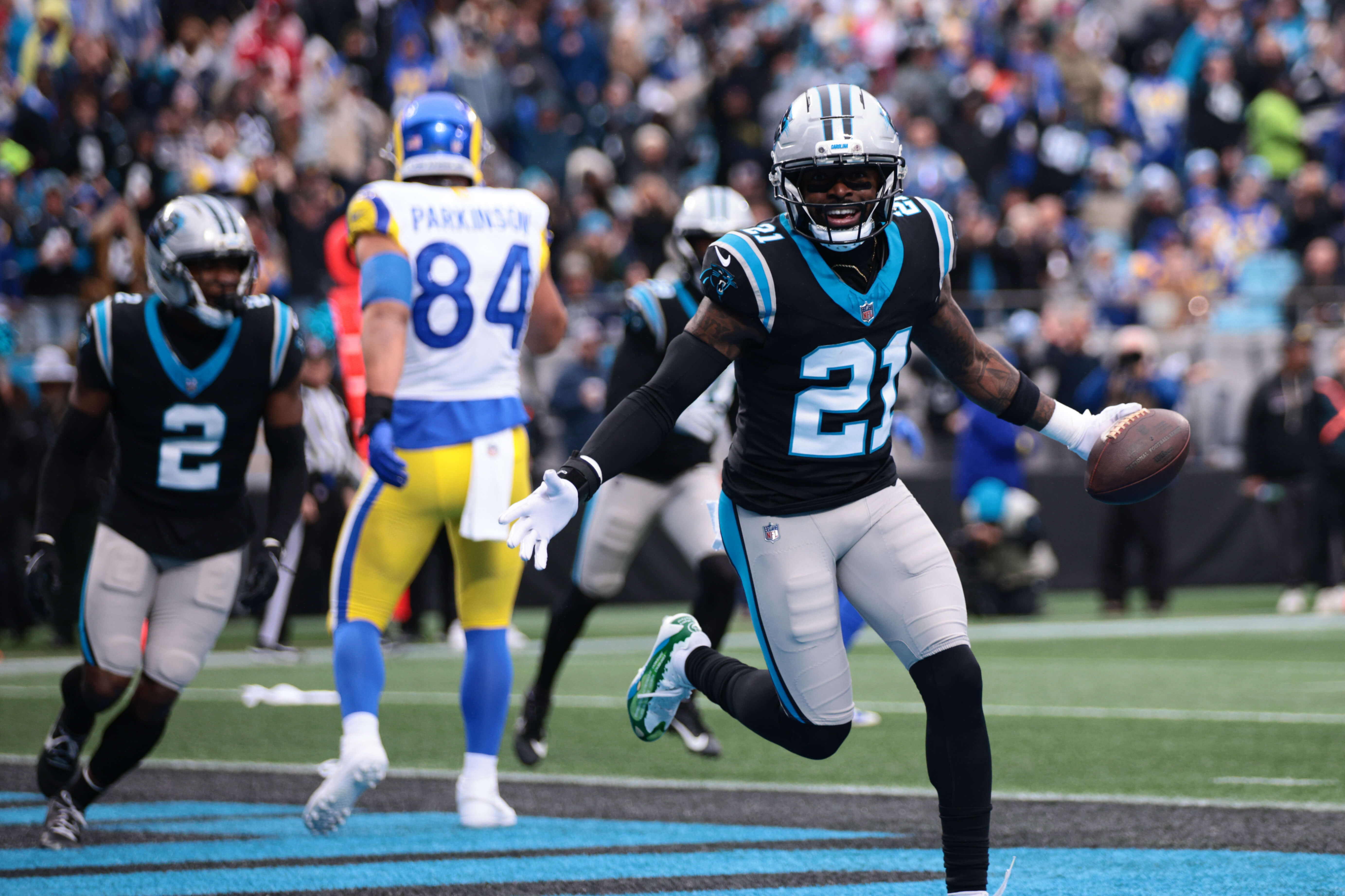 How To Bet - NFL Betting Recap: Underdogs Highlight Long, Wild Week 13