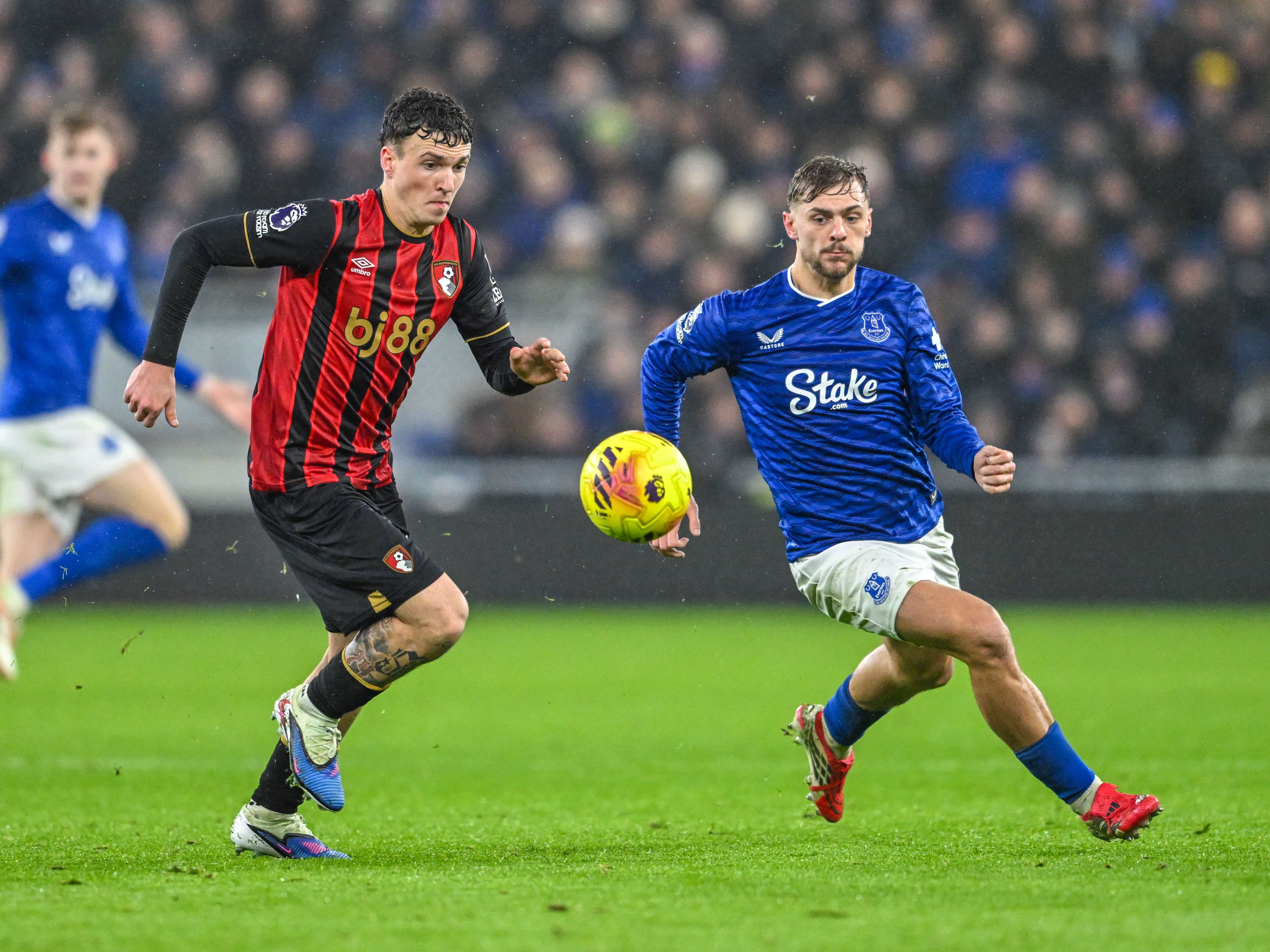 How To Bet - UK Government to Discuss Banning Unlicensed Gambling Sponsors in Premier League