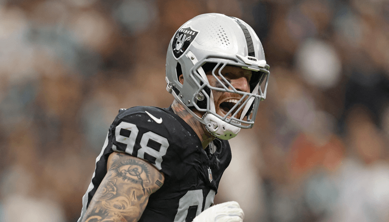 Las Vegas Raiders defensive end Maxx Crosby (98).