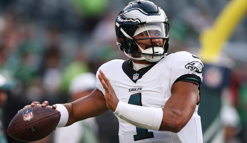 How To Bet - Early Cowboys vs Eagles Predictions, Picks & Odds for Thursday Night Football Week 1