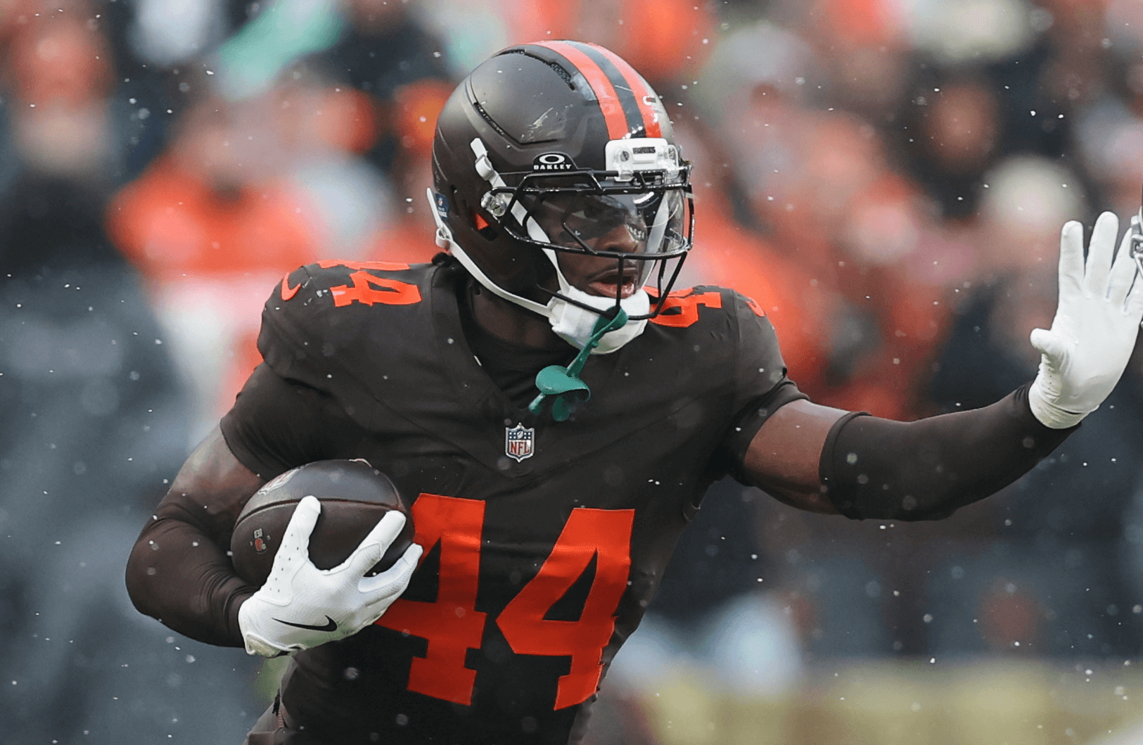 Browns vs Bears Predictions, Picks & Best Bets for NFL Week 15