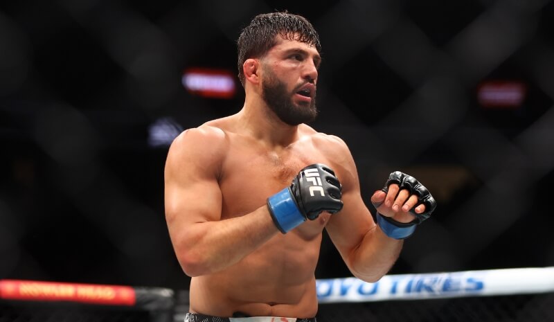 How To Bet - Arman Tsarukyan vs Mauricio Ruffy Predictions, Picks & Odds for UFC 331 in Los Angeles 