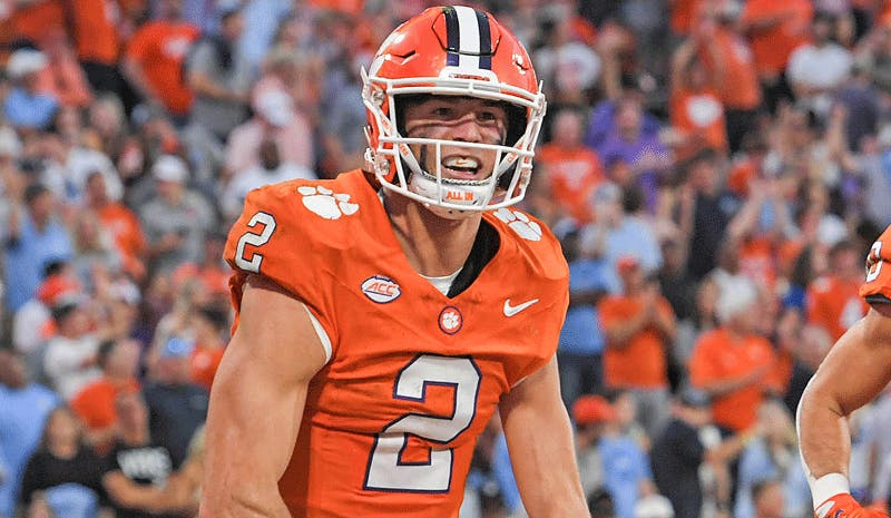 Clemson Tigers quarterback Cade Klubnik in NCAAF action.