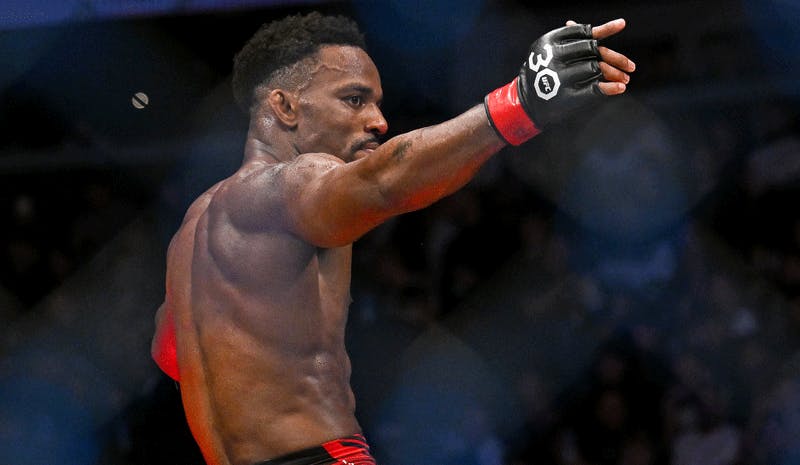 UFC 319 Lerone Murphy vs Aaron Pico Predictions, Picks & Odds