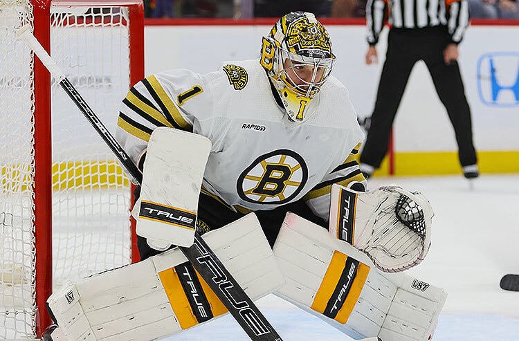 Bruins vs Panthers Picks, Predictions & Odds – Game 2