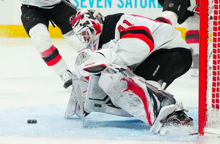 Devils vs Hurricanes Pick – NHL Predictions & Odds 5/7/23