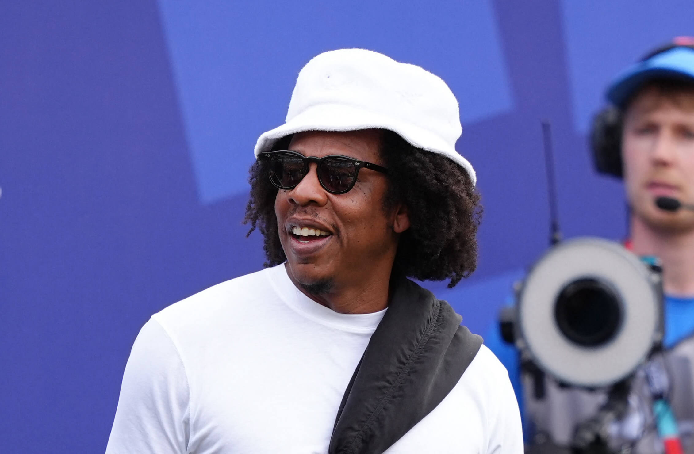 How To Bet - Super Bowl Halftime Show Odds: JAY-Z Overtakes Miley as Announcement Nears
