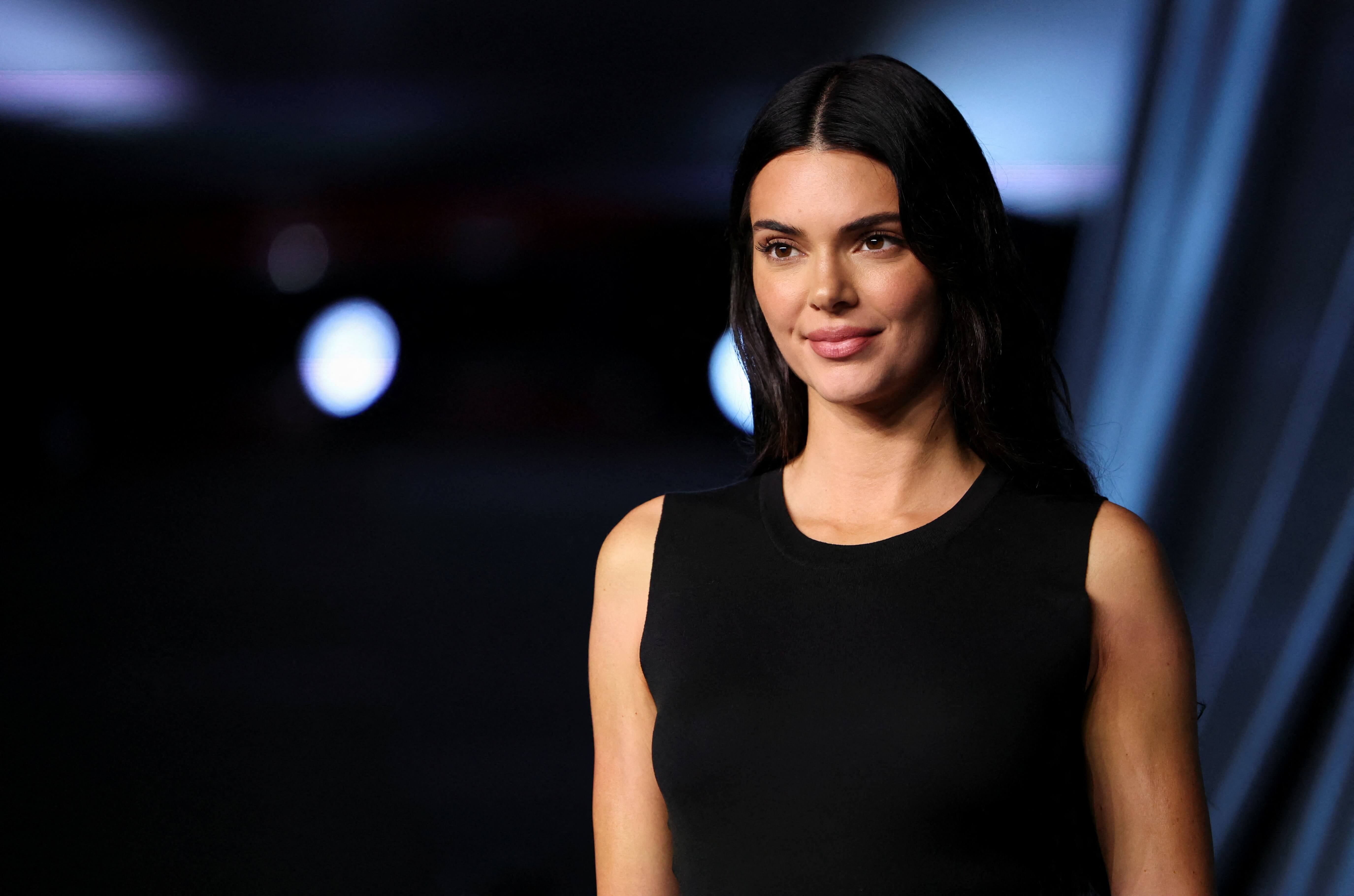 How To Bet - Kendall Jenner Hopes to Bet on Right Guy in Fanatics’ 1st Super Bowl Ad