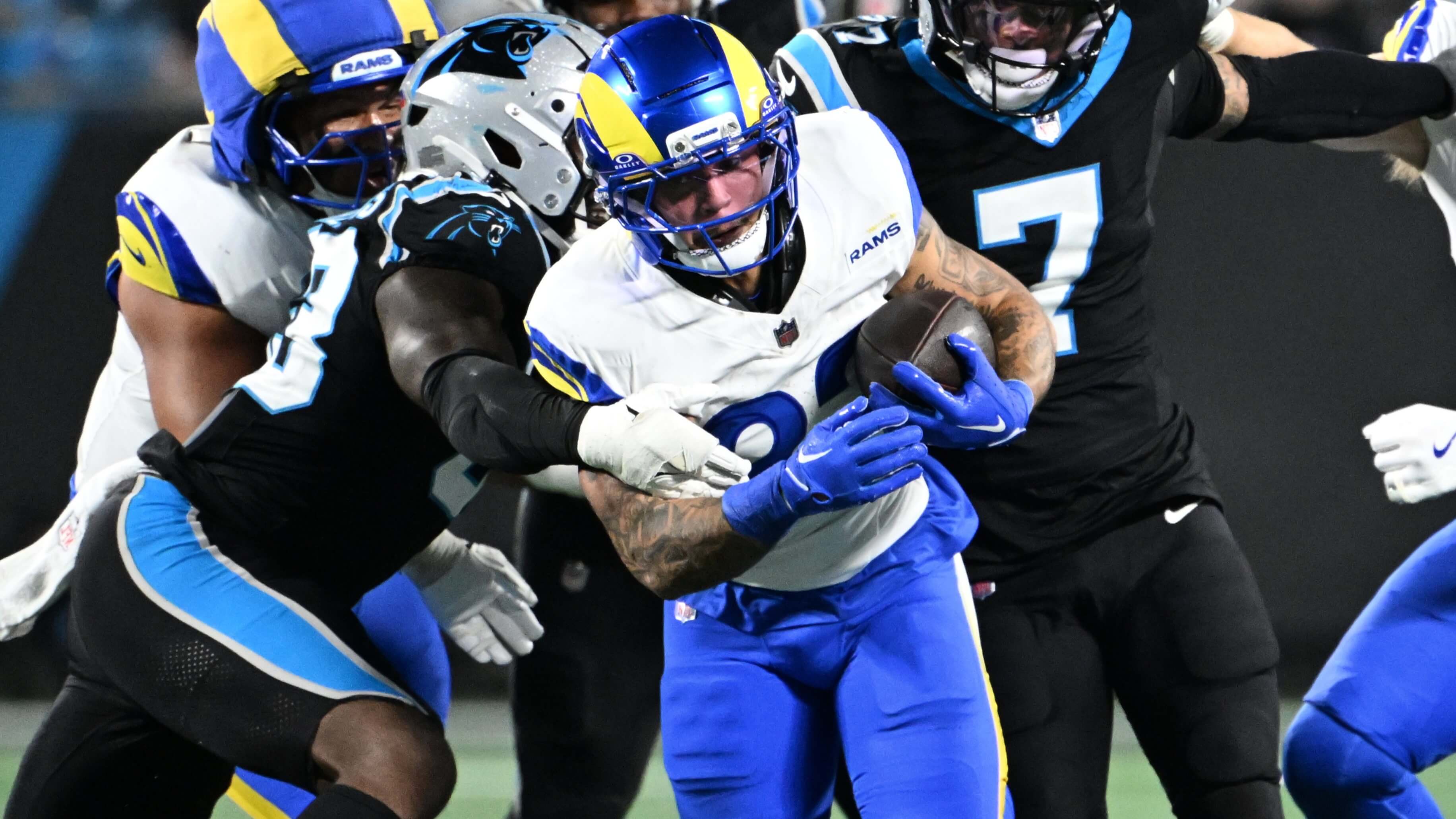 How To Bet - Sunday Night Football Odds: SNF Betting Lines 2025