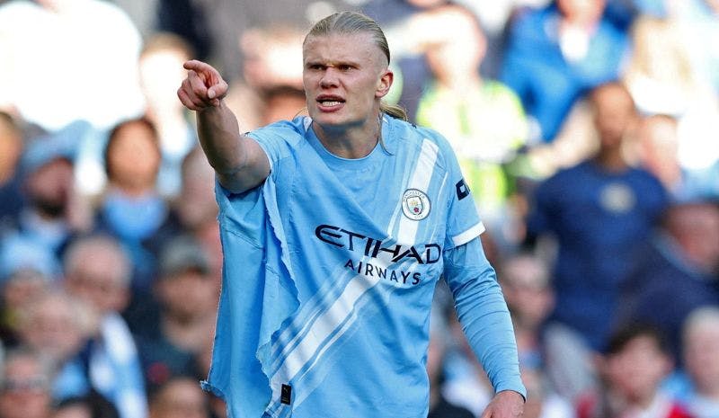 Burnley vs Man City Predictions, Picks & Odds for Wednesday's Premier League Match 