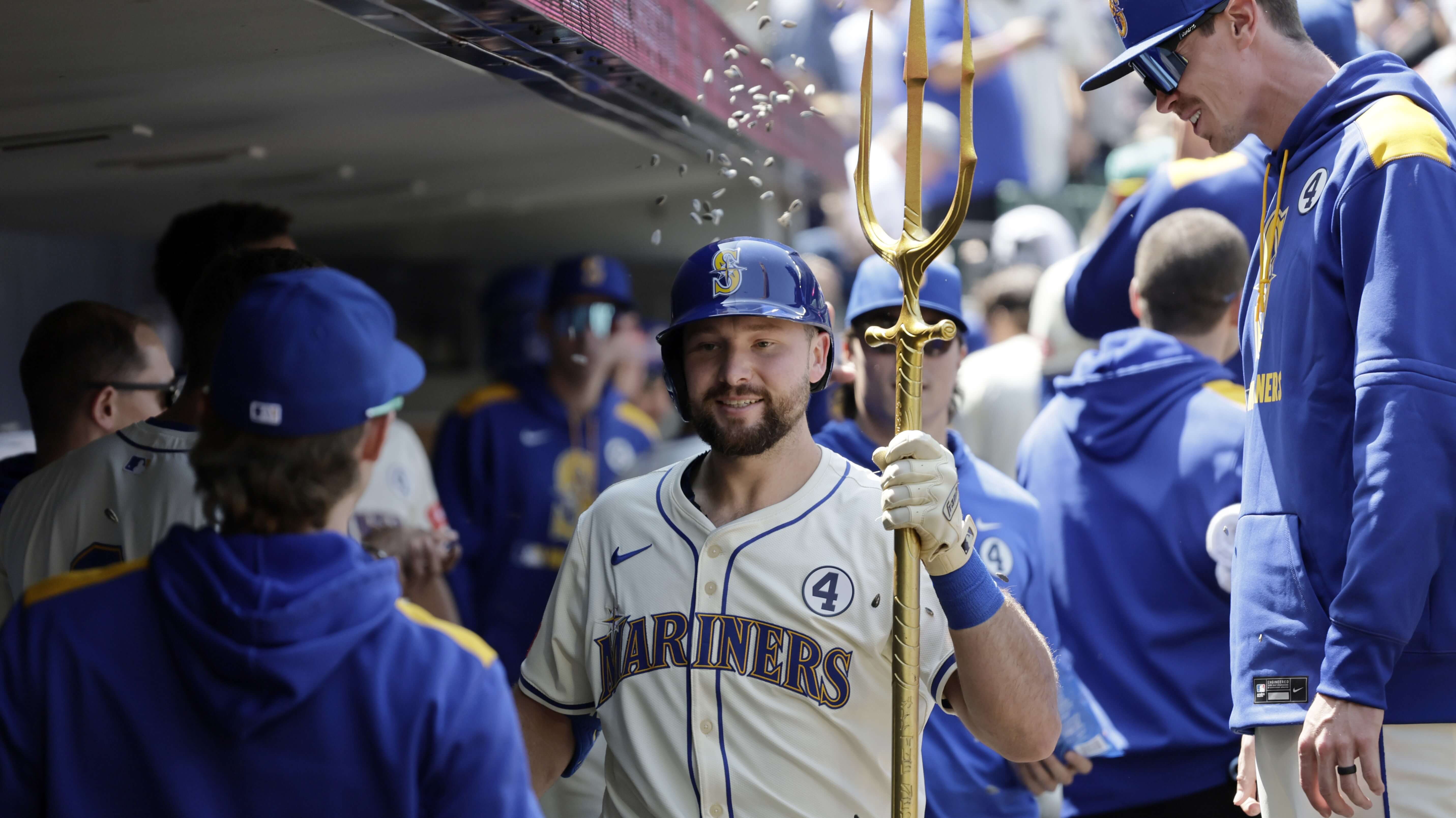 MLB Home Run Props, Picks & Odds Today for 6-4: No Cap on Raleigh's Potential