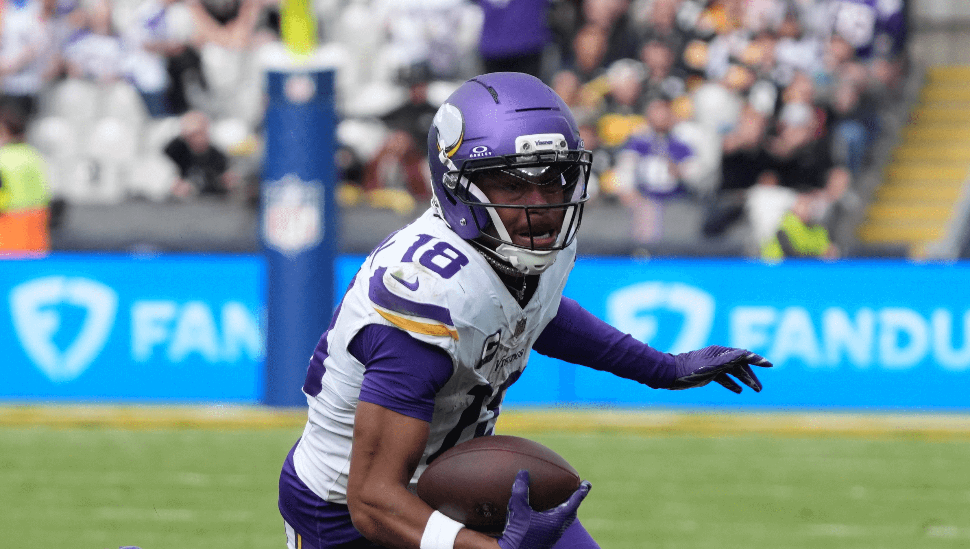 Justin Jefferson Odds, Picks & Same-Game Parlay for Vikings vs Browns