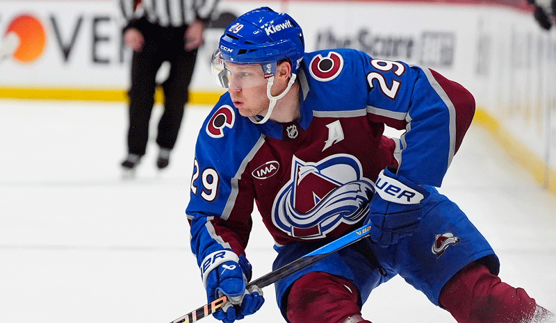 Nathan MacKinnon (29) controls the puck in the second period against the Los Angeles Kings.