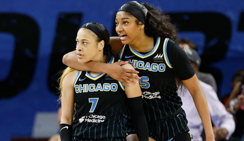 Sparks vs Sky Predictions, Picks & Odds for Tonight’s WNBA Game 