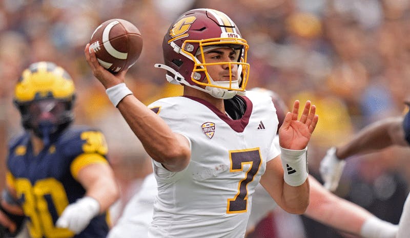 Central Michigan vs Northwestern Prediction, Picks & Odds for December 26 — GameAbove Sports Bowl