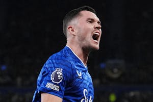 Everton vs Tottenham Predictions, Picks & Odds for Sunday’s Premier League Match