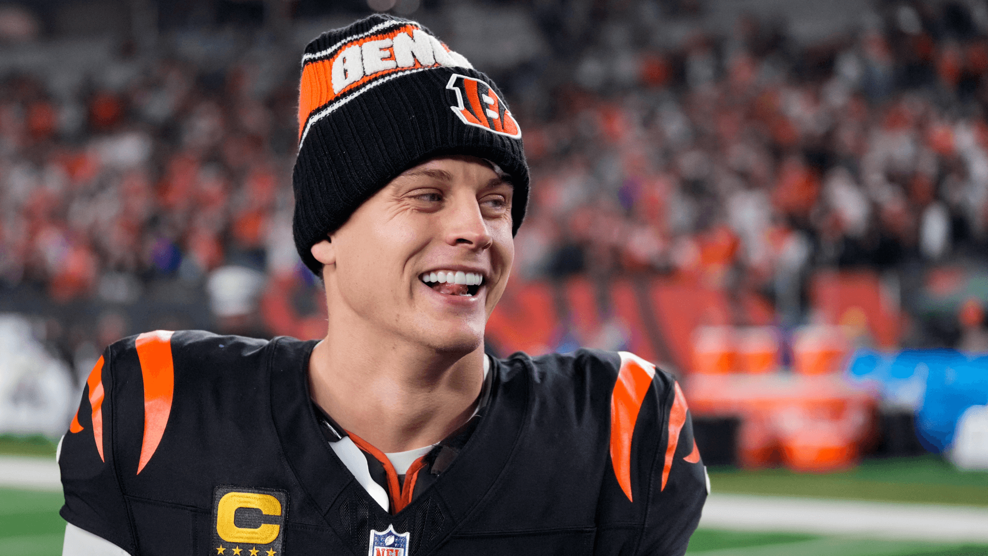 Cincinnati Bengals quarterback Joe Burrow (9).