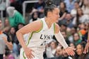 Lynx vs Sparks Predictions, Picks, Odds for Tonight’s WNBA Game 