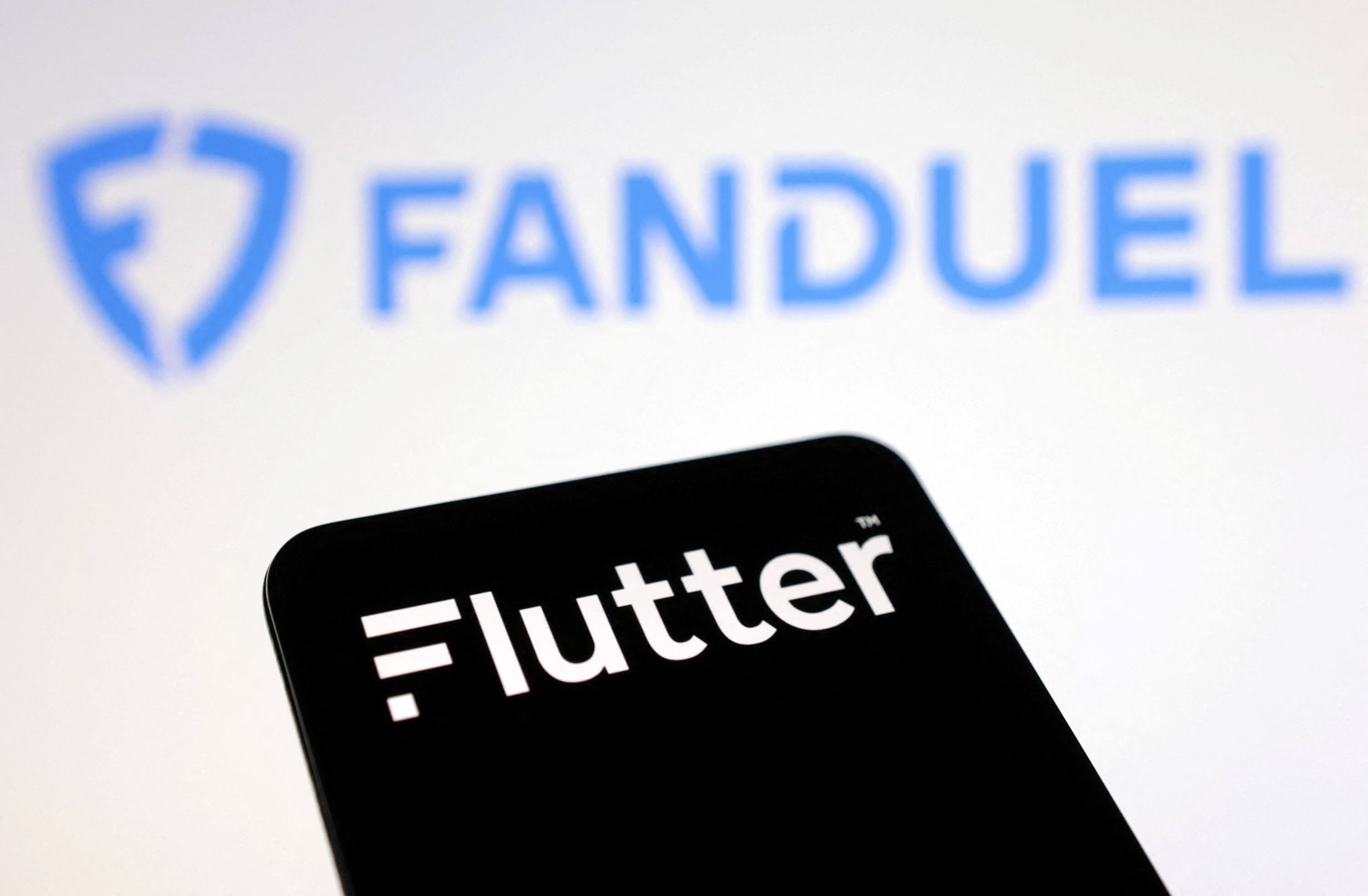 How To Bet - FanDuel CEO Howe Leaves Company