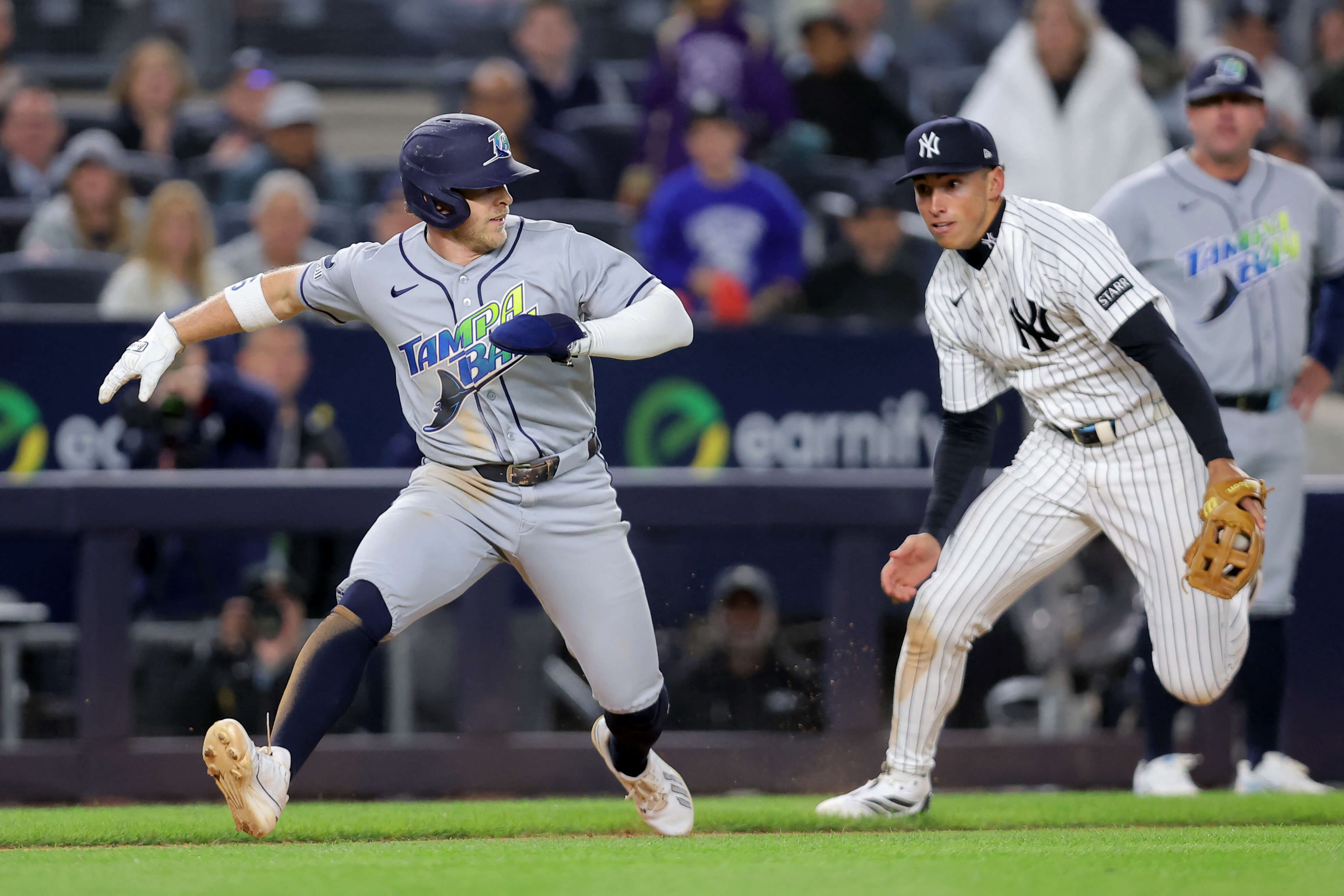 How To Bet - Yankees and Brewers Favored in MLB Divisional Round at Prediction Markets
