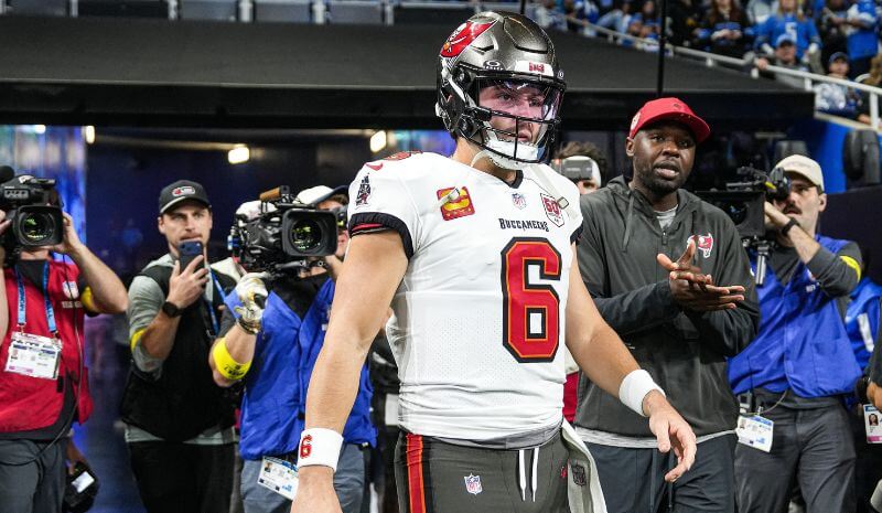 How To Bet - Best Patriots vs Buccaneers Same Game Parlay for Week 10