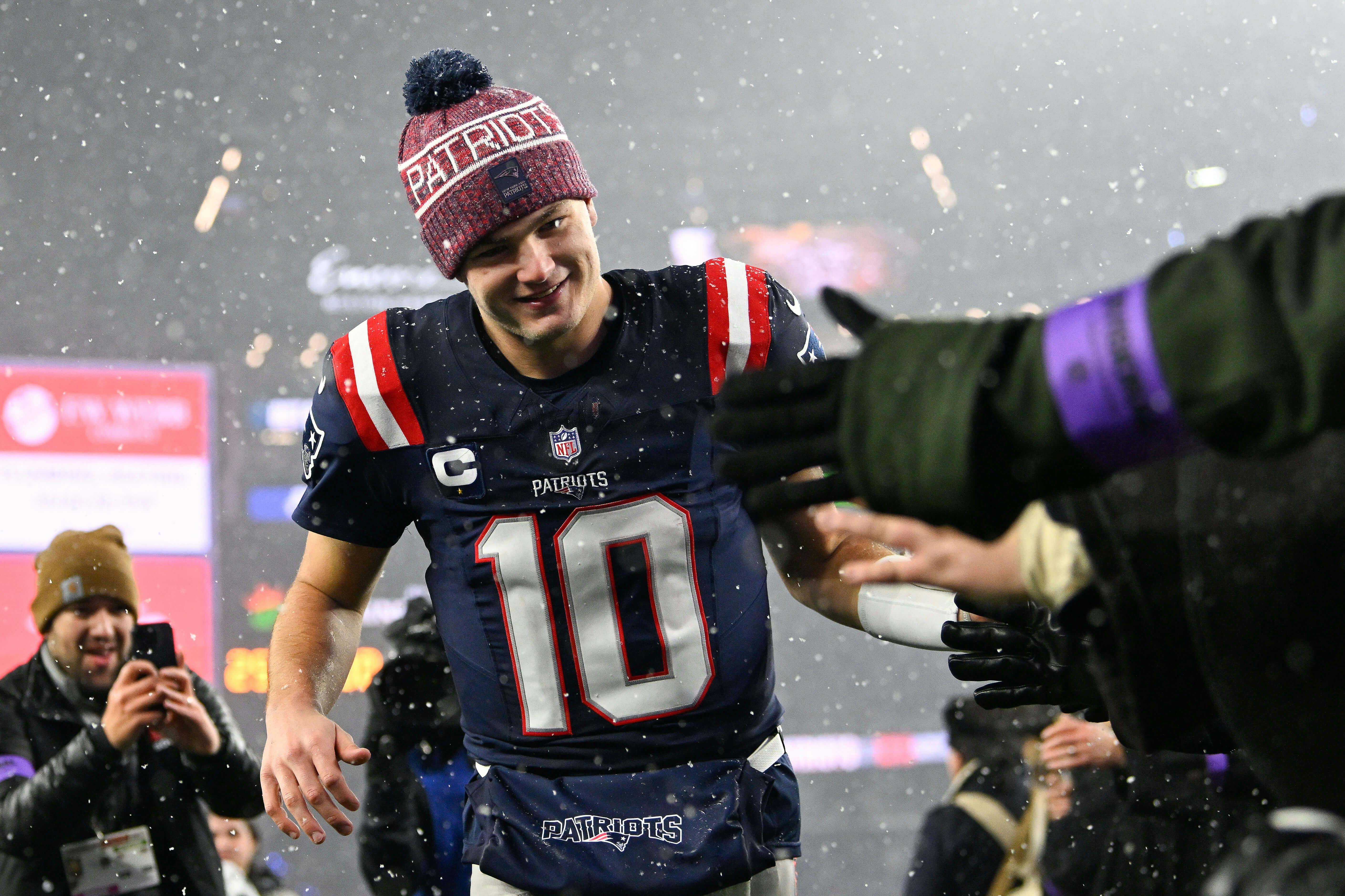 Bettors Backing Favored Patriots, Seahawks Heading into Conference Championships 