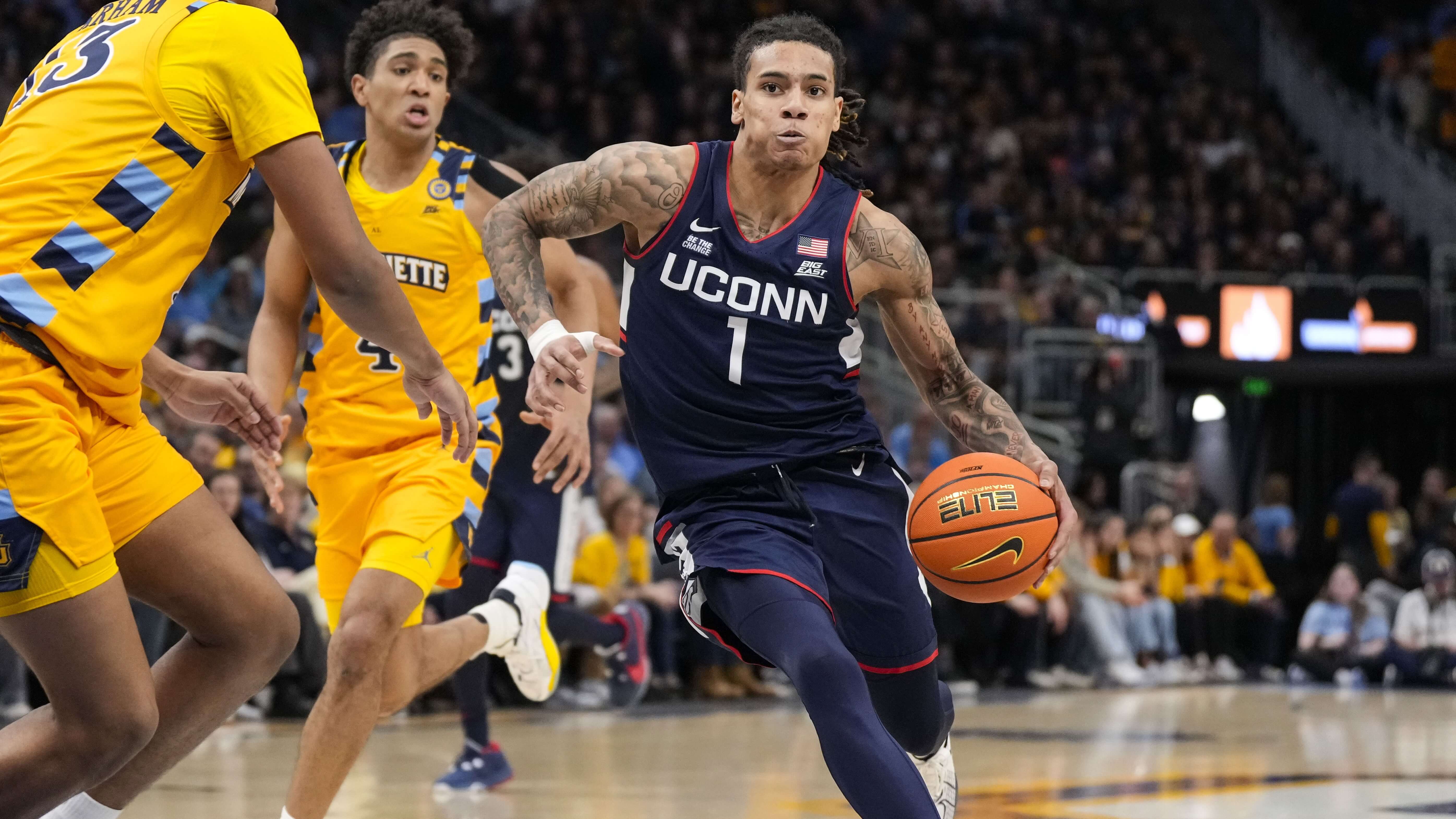 St. John’s vs UConn Prediction, Picks & Odds for Tonight's College Basketball Game