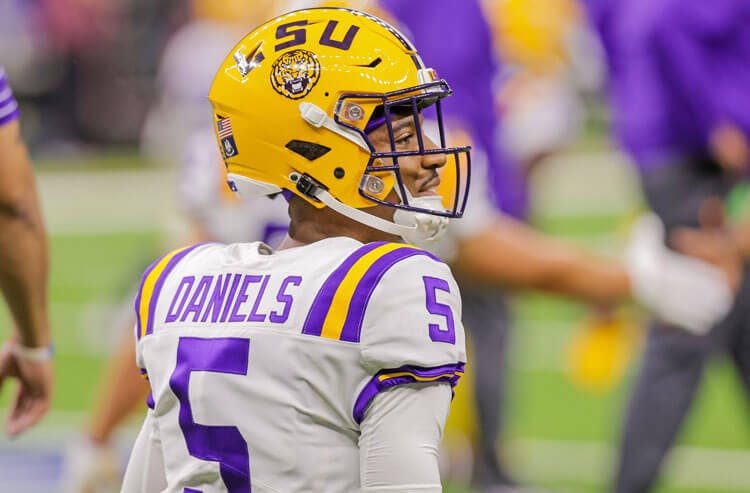 Jayden Daniels LSU Tigers SEC college football