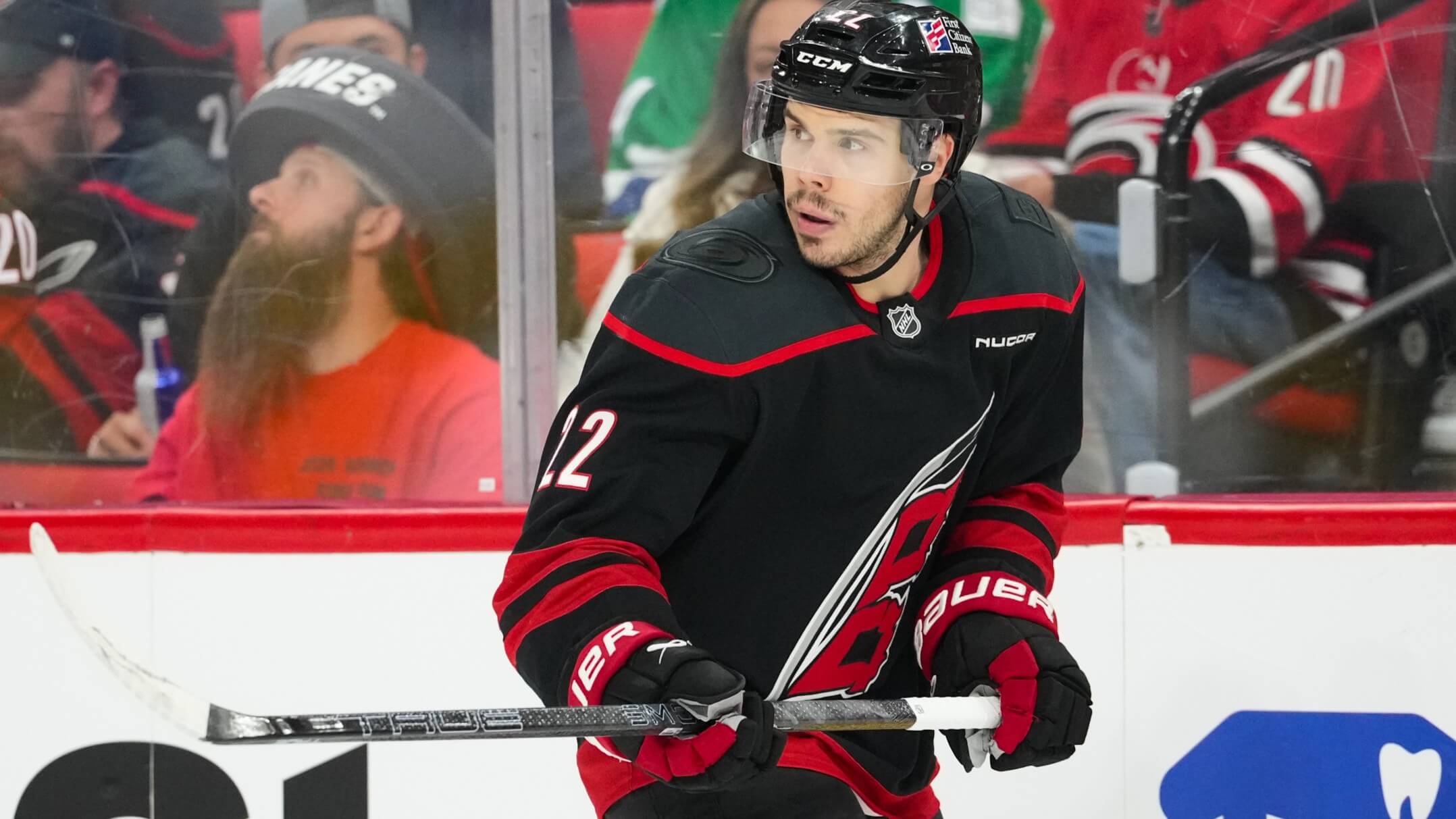 Flyers vs Hurricanes Prediction, Picks & Best Bets for Tonight's NHL Playoffs Game 2