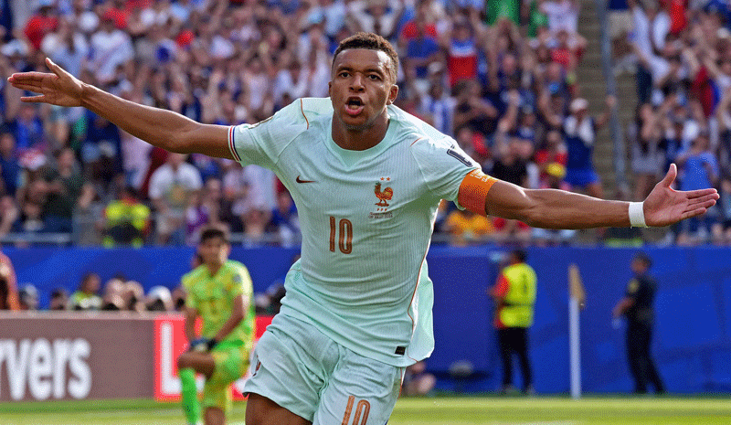 How To Bet - World Cup Golden Boot Odds 2026: Mbappe Given Slight Edge Over Messi