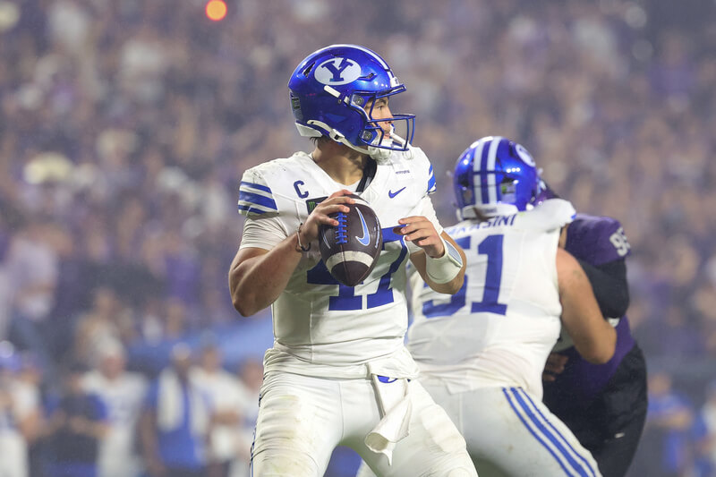Friday Night Football Best Bets: CFB Predictions for Tonight's Week 6 Games