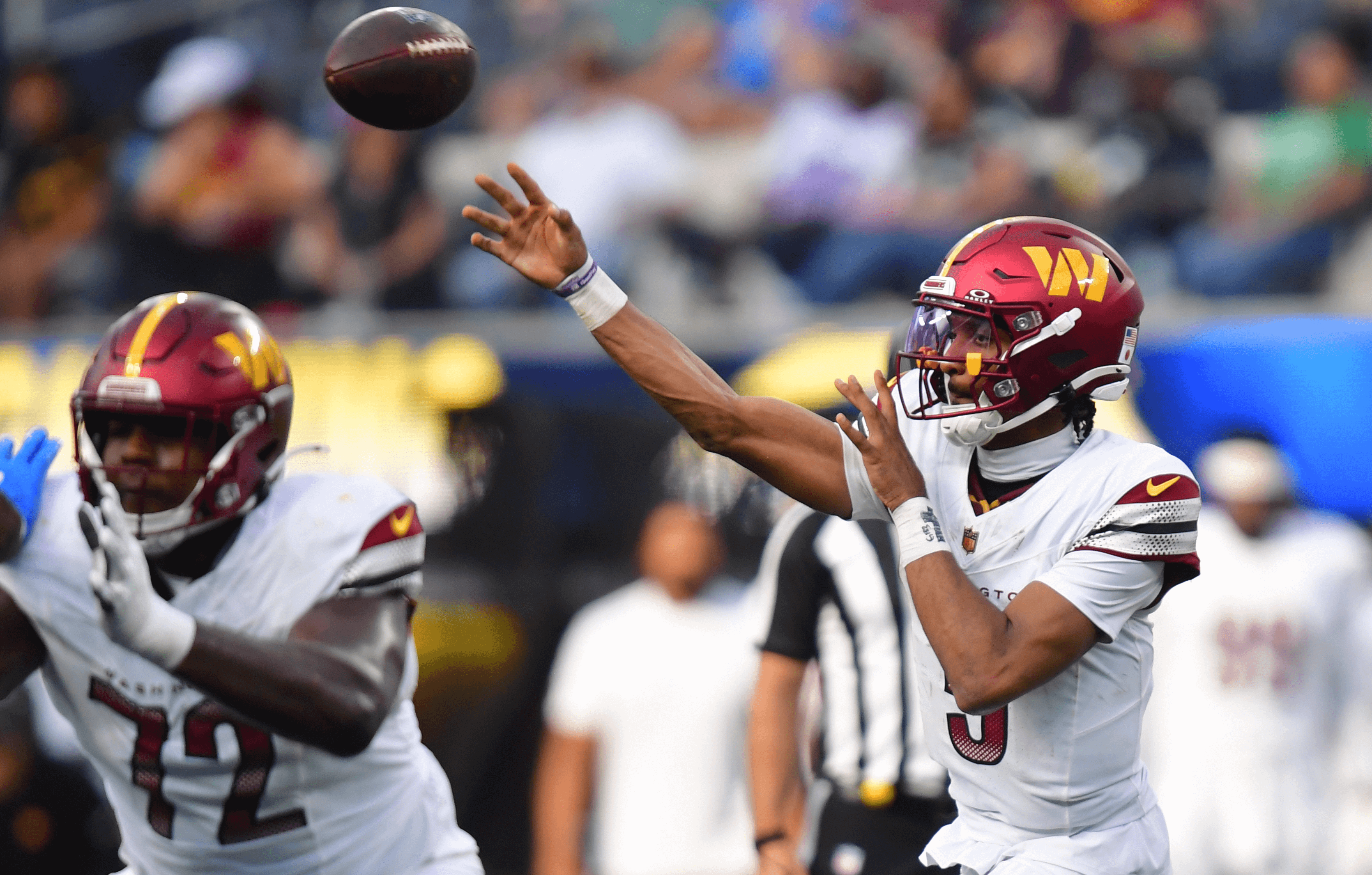 Bears vs Commanders Predictions, Picks & Best Bets for Monday Night Football Week 6