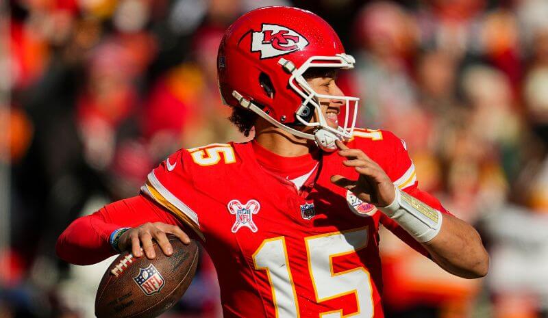 How To Bet - Chiefs vs Steelers Prop Bets: Mahomes For the Holidays