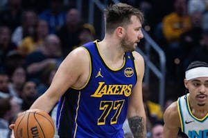 Rockets vs Lakers Prediction, Picks & Odds for Tonight’s NBA Game