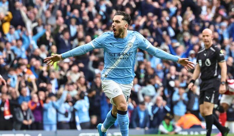 Premier League Title Odds Flip as Man City Beat Arsenal, Take Control of Race