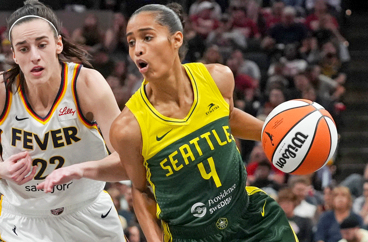 Wings vs Storm Predictions, Picks, & Odds for Tonight’s WNBA Game