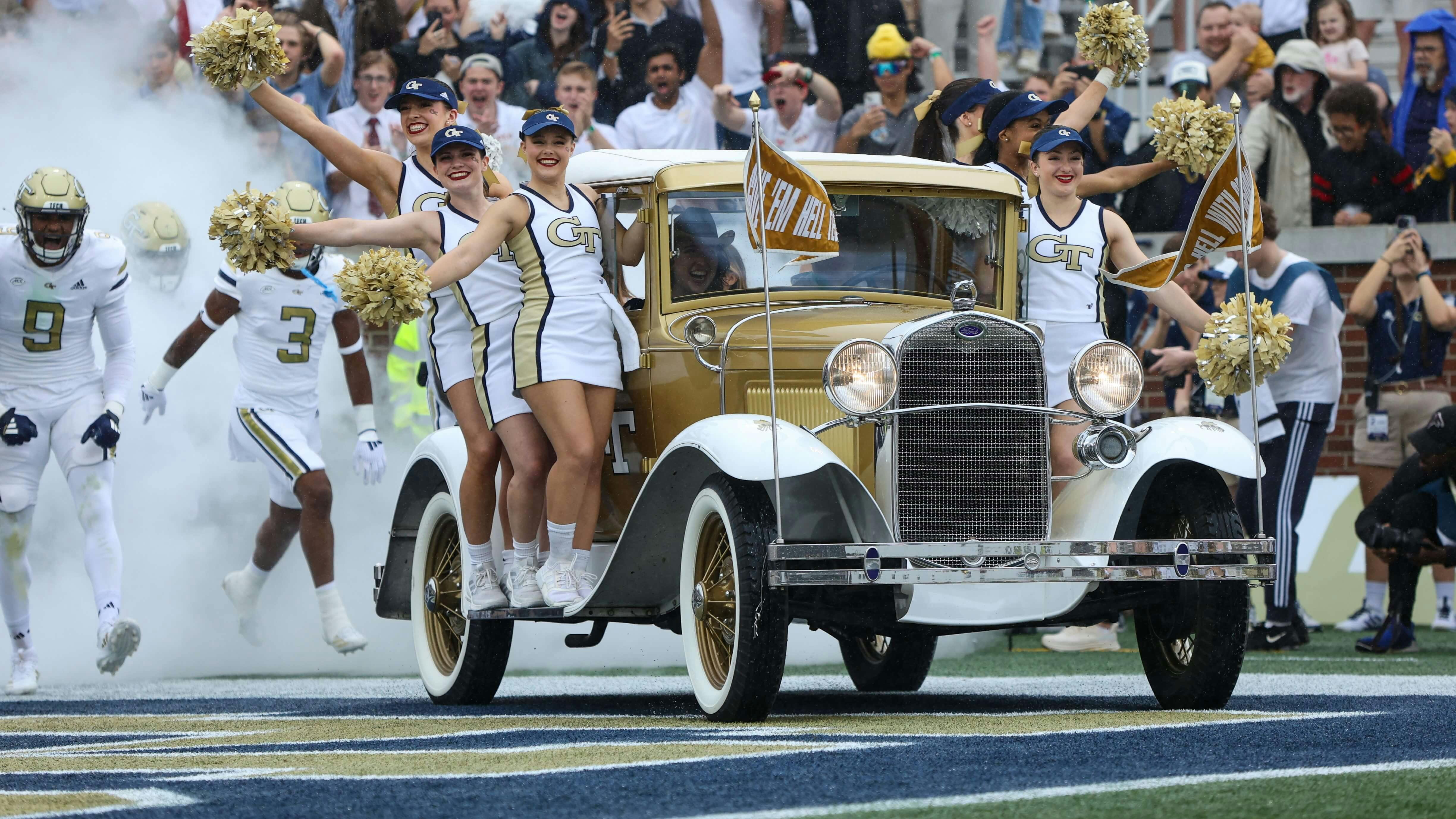 Ramblin' Wreck Georgia Tech Yellow Jackets CFB