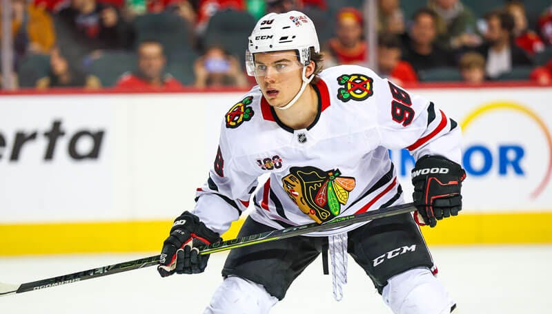 Devils vs Blackhawks Prediction, Picks & Same-Game Parlay for Tonight’s NHL Game 