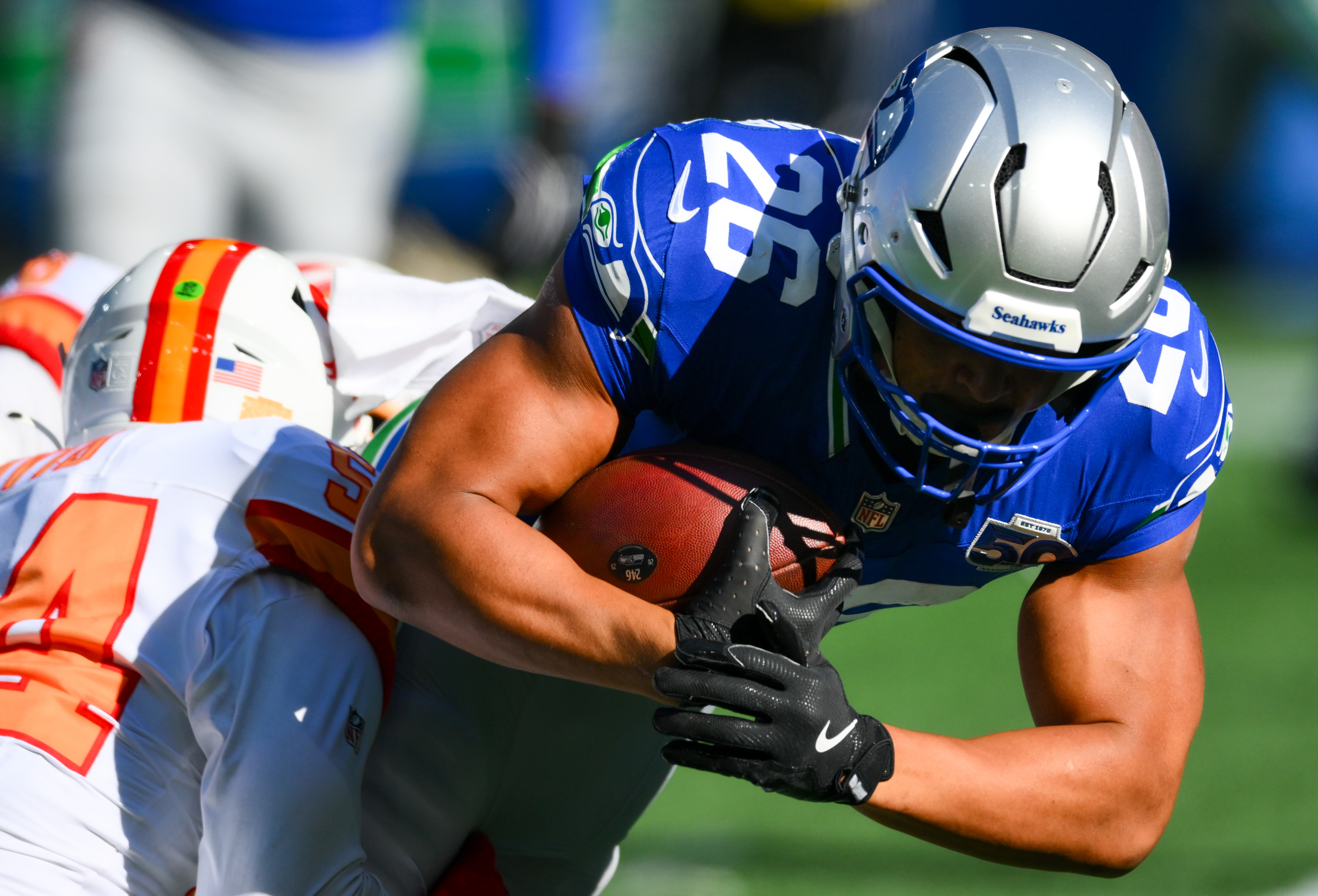 How To Bet - Cardinals vs Seahawks Predictions, Picks & Best Bets for NFL Week 10