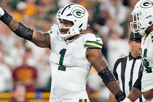2025-26 NFL Defensive Player of the Year Award Odds: Parsons Powering Green Bay’s Defense