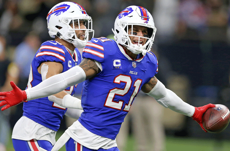 NFL Week 13 Odds: Bills Remain Slight Faves for Snow-Covered Battle Vs. Pats on MNF